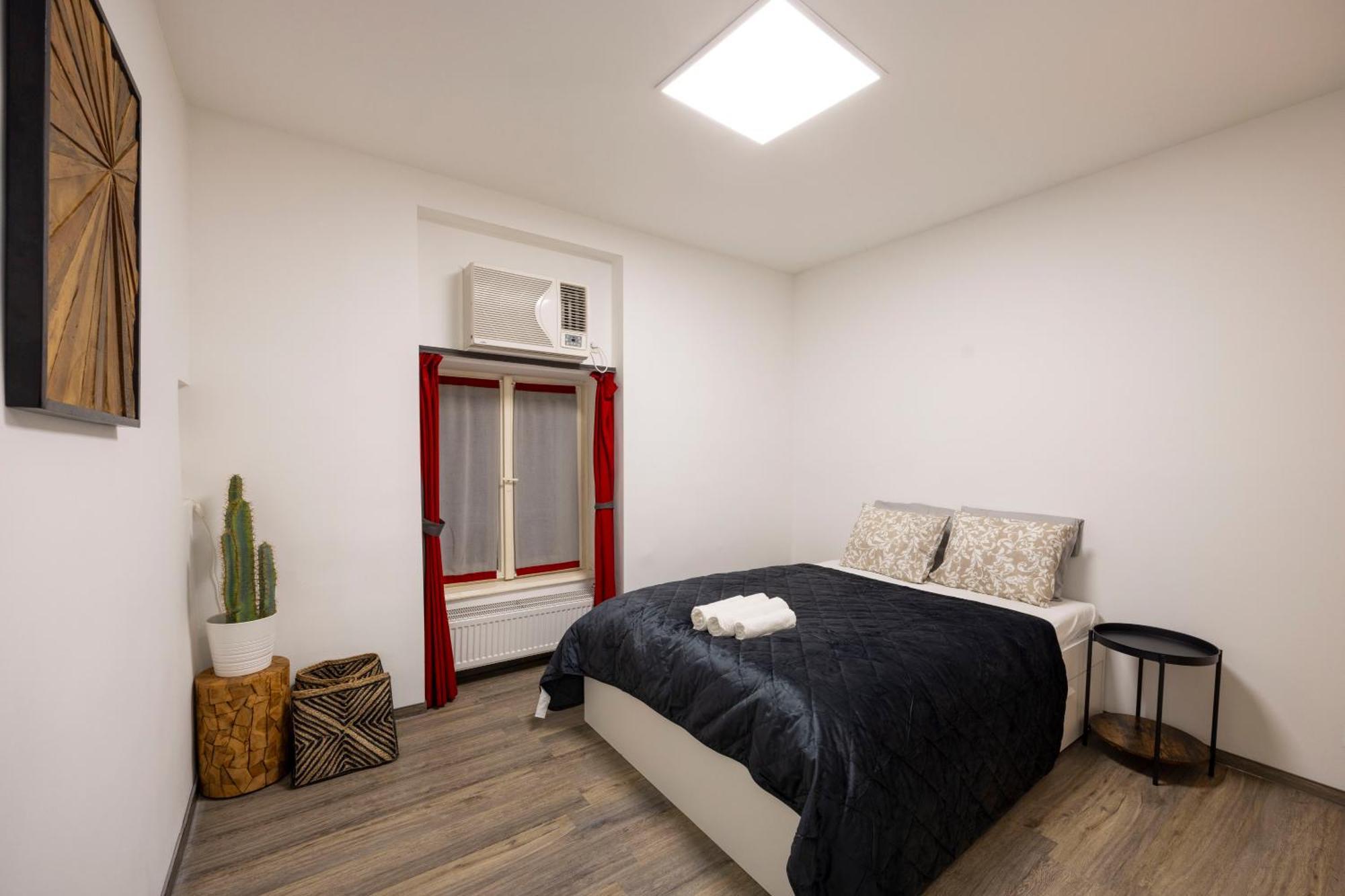 Deluxe Central Elizabeth Residence W/ 4Bedrm, 2Bathrm, 1Lvngrm Budapest Extérieur photo