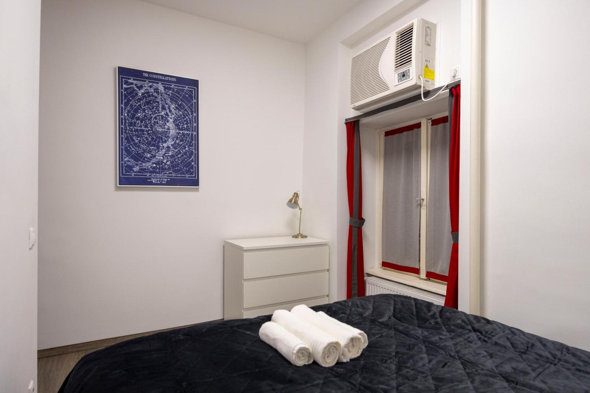 Deluxe Central Elizabeth Residence W/ 4Bedrm, 2Bathrm, 1Lvngrm Budapest Extérieur photo